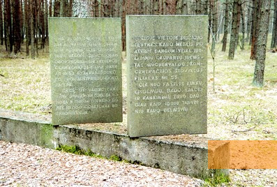 Image: Pagėgiai, 2010, Memorial stones from the Soviet era, Stiftung Denkmal