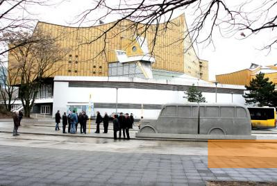 Image: Berlin, 2008, The Grey Buses Memorial at one of its temporary sites in front of the Berliner Philharmonie, Ronnie Golz