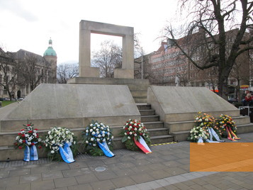 Image: Hanover, 2011, Memorial to the Murdered Jews of Hanover, Projekt Erinnerungskultur Hannover