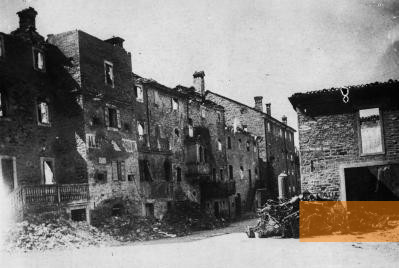 Image: Montefiorino, undated, The castle which was destroyed by German troops after the partisan republic was toppled, Comune di Montefiorino