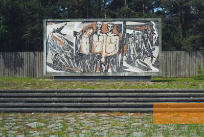 Image: Karlshagen, undated, The 1971 Karlshagen memorial, HTM Peenemünde GmbH
