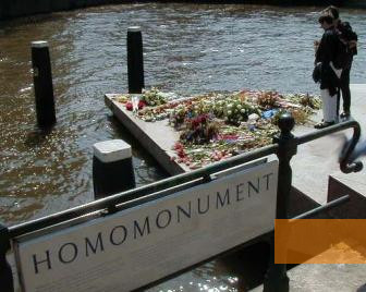 Image: Amsterdam, 2000, Homomonument, Menne Vellinga