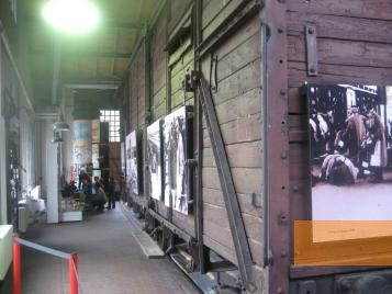 Image: Berlin, 2010, Freight car used for deportations, Stiftung Denkmal