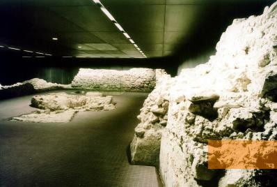 Image: Vienna, undated, Foundation walls of the medieval synagogue, Jüdisches Museum Wien
