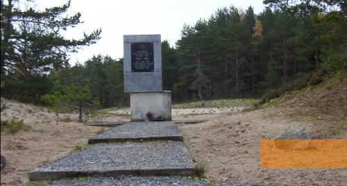 Bild:Kalevi-Liiva, 2004, Denkmal für die ermordeten Juden, Stiftung Denkmal