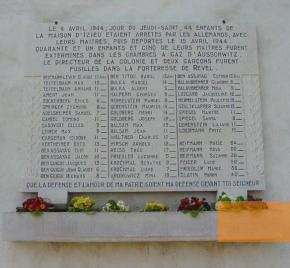 Image: Izieu, 2001, Memorial plaque with the names of the murdered children, Maison d’Izieu