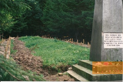Image: Near Nowogrodek, 1992, Soviet memorial at the site of the first mass shooting, Jack Kagan