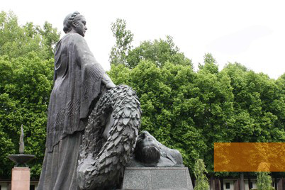 Image: Berlin, 2015, Detailed view of the statue »Mother Russia«, Stiftung Denkmal