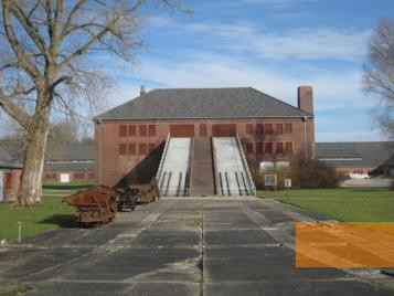 Image: Neuengamme, 2011, Ramp at the brickworks in the former Neuengamme concentration camp, KZ-Gedenkstätte Neuengamme