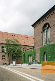 Image: Copenhagen, 2004, Exterior view of the Danish Jewish Museum, Jan Bitter