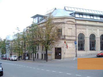 Bild:Wilna, 2004, Eingang zum 2001 eröffneten »Zentrum für Toleranz«, Stiftung Denkmal