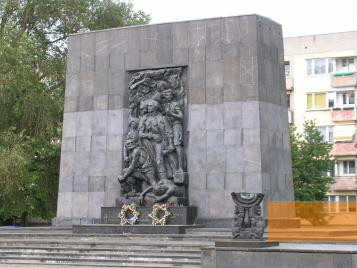 Bild:Warschau, 2005, Denkmal für die Helden des Ghettos, Stiftung Denkmal, Jürgen Lillteicher