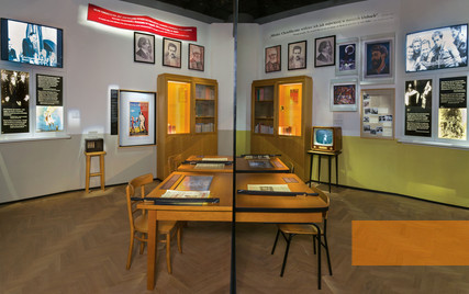 Bild:Warschau, 2014, Ansicht der Dauerausstellung: »Nachkriegsjahre«, Muzeum Historii Zydów Polskich POLIN, M. Starowieyska, D. Golik