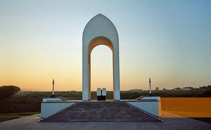 Bild:Charkow, 2004, Ansicht des Denkmals, Stiftung Denkmal, Lutz Prieß
