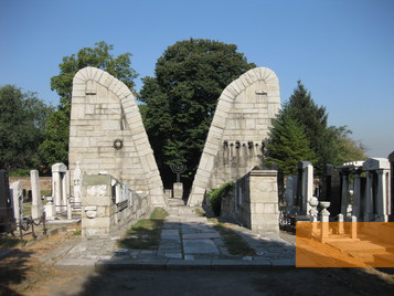 Bild:Belgrad, 2009, Holocaustdenkmal auf dem jüdischen Friedhof, Aleksandar Gaev