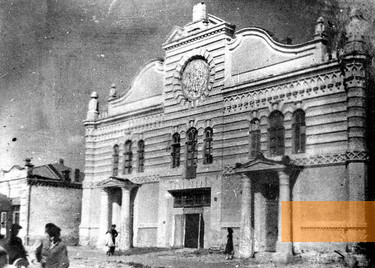 Bild:Bobruisk, vor 1914, Die um 1900 errichtete Große Synagoge. Stark umgebaut steht sie noch heute, gemeinfrei