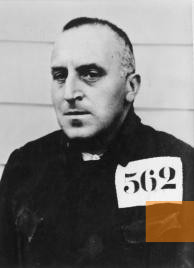 Bild:O.O., zwischen 1933 und 1936, Der Publizist Carl von Ossietzky als Häftling, Bundesarchiv, Bild 183-93516-0010, k.A.