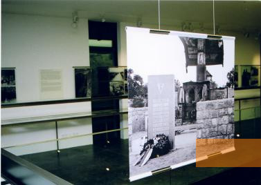 Bild:Gusen, 2004, Dauerausstellung im Besucherzentrum Gusen, KZ-Gedenkstätte Gusen, Martha Gammer