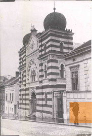 Bild:Belgrad, o.D., Die 1944 zerstörte Synagoge Bet Israel, Jevrejski istorijski muzej
