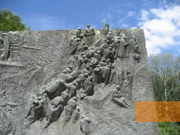 Image: Berlin, 2010, Detailed view of the relief: republicans flee from Spain, Stiftung Denkmal