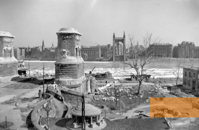 Bild:Budapest, 1945, Die Ruinen der Stadt nach dem Ende der Kampfhandlungen, fortepan.hu