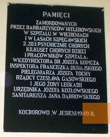 Bild:Konradstein, 2010, Gedenktafel aus dem Jahr 1949, Szpital dla Nerwowo i Psychicznie Chorych w Starogardzie Gdańskim