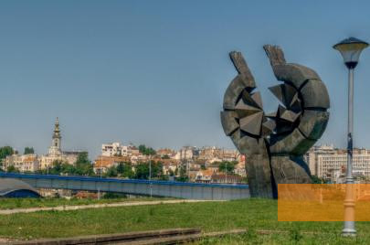 Bild:Belgrad, 2009, Das Denkmal für die Opfer des Lagers am Ufer der Save, Danny Rimpl
