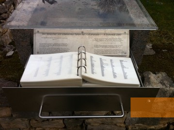 Image: Gomadingen, 2012, Memorial book, Stiftung Denkmal