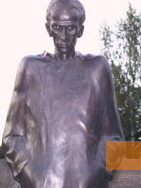 Bild:Bor, o.D., Denkmal für den Dichter Miklós Radnóti, Silvja Kravic
