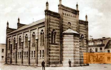 Bild:Flatow, o.D., Die ehemalige Synagoge am Friedrichplatz, dem späteren Krautmarkt, public domain