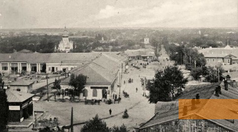 Bild:Tschernigow, um 1900, Blick auf den Marktplatz, gemeinfrei