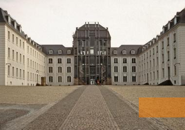 Image: Saarbrücken, 1993, Invisible Memorial Square, Stadtverband Saarbrücken, Blanka Cordes