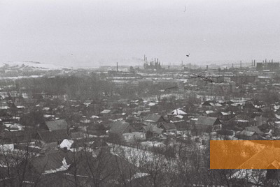 Bild:Kramatorsk, um 1941, Ansicht der Stadt mit dem Kreideberg während der deutschen Besatzung, www.kramatorsk.org