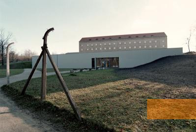 Image:  Buchenwald, 2005, Building of the permanent exhibition on Soviet Special Camp No. 2, Sammlung Gedenkstätte Buchenwald, Peter Hansen