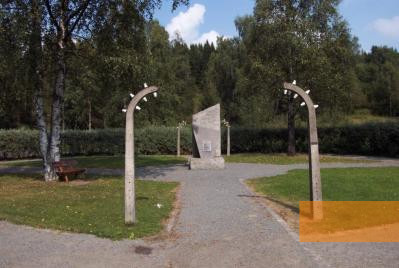 Bild:Eiksmarka, 2002, Denkmal von Solveyg W. Schafferer, Bjarte Bruland