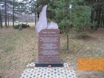 Bild:Heydekrug, 2011, Gedenkstein für sowjetische Opfer des Stalag, Stiftung Denkmal