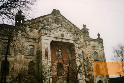 Bild:Drohobytsch, 2004, Die einst prunkvolle Große Synagoge vor der Restaurierung, Stiftung Denkmal