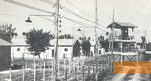 Bild:Fossoli, 1943, Das »Neue Lager«, Archivio Storico e Sezione Etnografica del Comune di Carpi