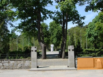 Bild:Sonnenburg, 2011, Gedenkfriedhof für die Opfer des KZ Sonnenburg, Roland Totzauer