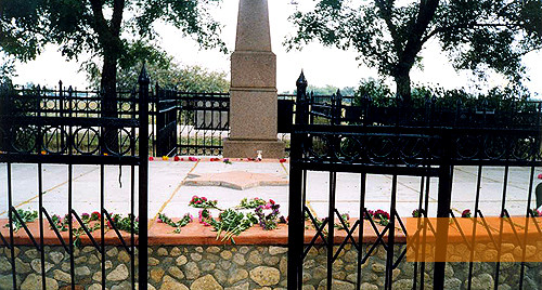 Bild:Dobre, 2000, Denkmal für die ermordeten Juden in Dobre, Tkuma