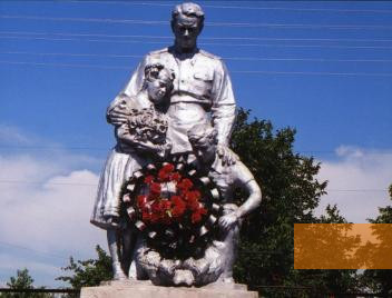Bild:Dubossary, 2005, Denkmal für die ermordeten Juden in Dubossary, Stiftung Denkmal