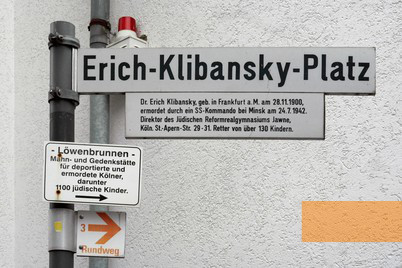 Bild:Köln, 2016, Straßenschild am Klibansky-Platz, Christian Herrmann