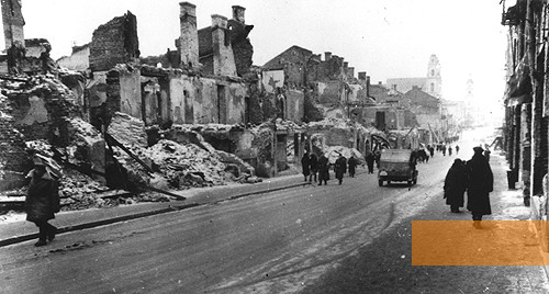 Image: Minsk, Winter 1941/42, The destroyed Soviet Street, Belaruski dzyarshaŭny muzey gistoryi Vyalikay Ajtchynnay Vayny