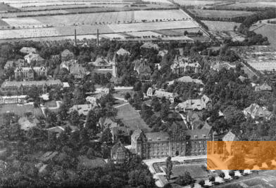 Bild:Lüneburg, um 1930, Provinzial- Heil- und Pflegeanstalt Lüneburg, Die Provinz Hannover, Hg.: Landesdirektorium. Nr. 16, Hannover 1931: 11.