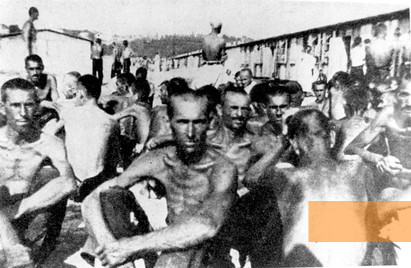 Bild:Belgrad, um 1942, Häftlinge des »Anhaltelagers Semlin«, Yad Vashem 