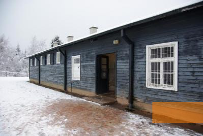 Bild:Natzweiler-Struthof, 2010, Ehemalige Baracke, Standort der Dauerausstellung zur Lagergeschichte, Ronnie Golz