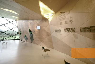 Image: Hinzert, 2005, Interior view of the documentation and meeting centre, Stiftung Denkmal, Johannes-Maria Schlorke