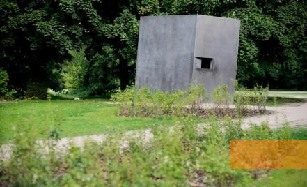 Bild:Berlin, 2008, Denkmal für die im Nationalsozialismus verfolgten Homosexuellen, Marco Priske