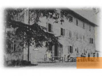 Image: Civitella in Val di Chiana, 1943, »Villa Oliveto« at the time of internments, Biblioteca comunale di Civitella in Val di Chiana