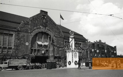 Bild:Bielefeld, 1939, Der Hauptbahnhof kurz vor Ausbruch des Zweiten Weltkriegs, Stadtarchiv Bielefeld, Bestand 400,3/Fotosammlung, Nr. 91-8-52